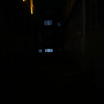 Fatih Şehremini Mahallesi'nde Uzun Süredir Çözülmeyen Sokak Lambası Sorunu