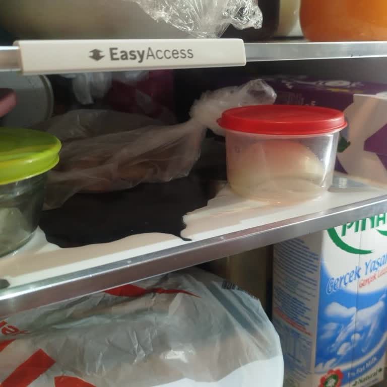 Migros Süt Kapaklarının Sızıntı Sorunu Müşteriyi Mağdur Ediyor
