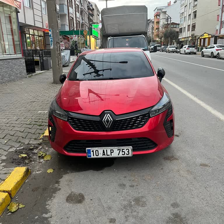 Reno Bayisinde Yetersiz Servis Ve İletişim Problemleri