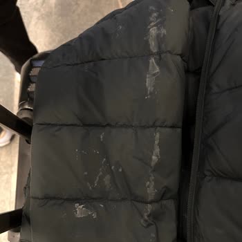 Uçakta Montum Lekelendi, Firma İlgisiz Kaldı!