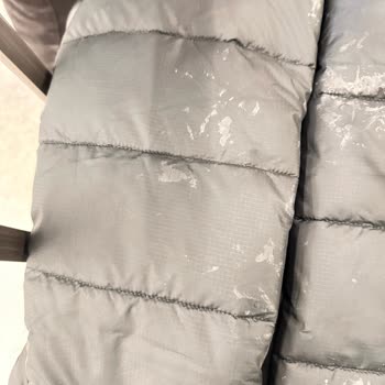 Uçakta Montum Lekelendi, Firma İlgisiz Kaldı!