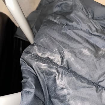 Uçakta Montum Lekelendi, Firma İlgisiz Kaldı!