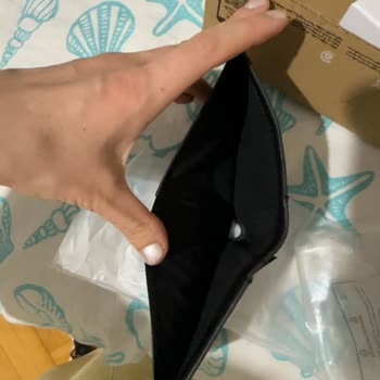 Sahte Ürün Şoku: CK Cüzdan Hayal Kırıklığı