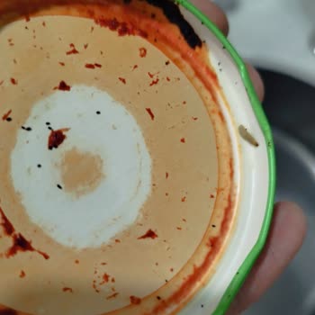 BİM'den Alınan Salçalarda Kurt Şoku