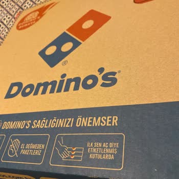Soğuk Ve Eksik Malzemeli Pizza Deneyimi