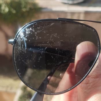 Garanti Süresi Dolan Gözlükteki Renk Solması Sorunu