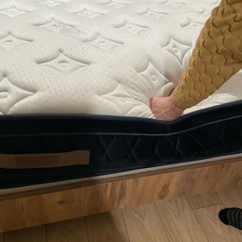 Çöken Yatak Ve Yetersiz Müşteri Hizmetleri