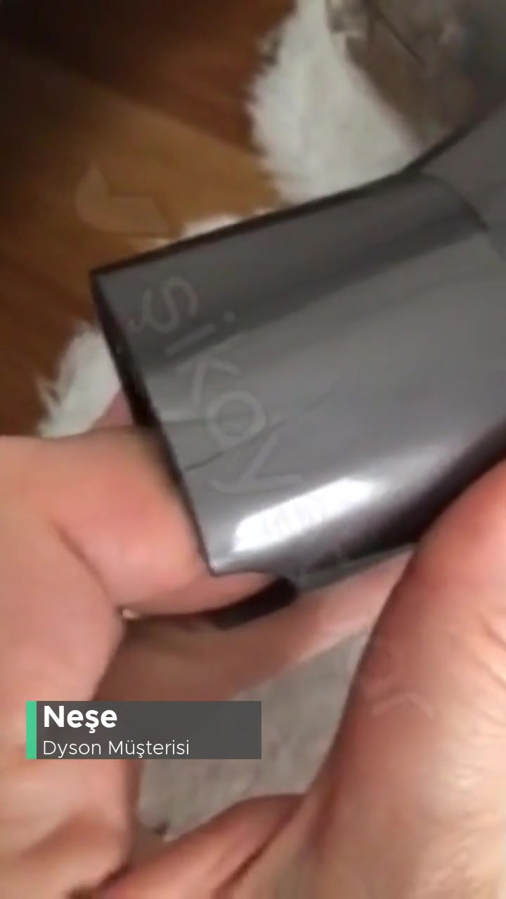 Dyson V8 Absolute Başlık Kısmında Kırık Var Takıldığında Sallanıyor! videonun kapak resmi