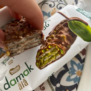 Nestle'nin Yanıltıcı Antep Fıstıklı Çikolatası