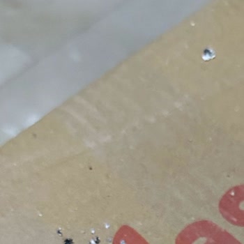 Sigara İçen Kargo Görevlisi Ve Teslimat Sorunu