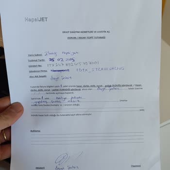 Stradivarius'tan Gelen Eksik Ve Yırtık Kargo Sorunu