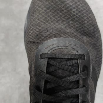 Deichmann Ayakkabı Değişiminde Hayal Kırıklığı