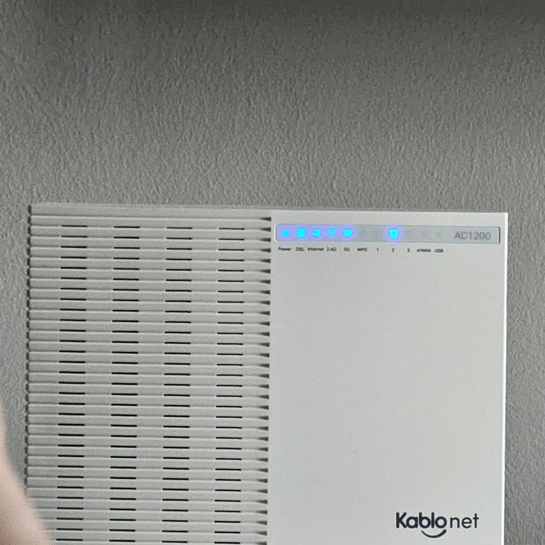 Sürekli Kopan İnternet Bağlantısı Ve Yetersiz Müşteri Hizmeti