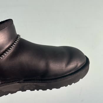 Ünlü Marka Ayakkabının 3 Gün İçinde Çatlaması