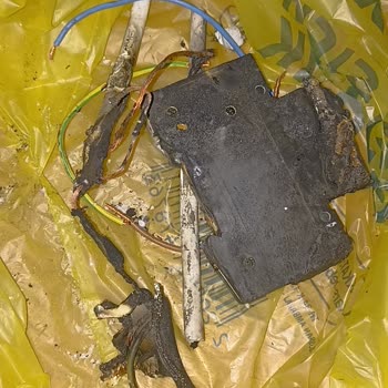 Arçelik Servis Hatası Yüzünden Yangın Ve Sıcak Su Sorunu