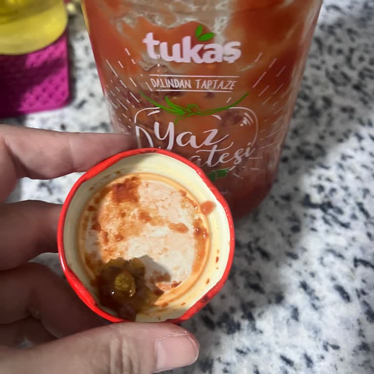 Domates Rendesi İçinden Çıkan Yabancı Madde