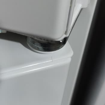 Bosch Buzdolabı Kapak Sorunu ve Müşteri Memnuniyetsizliği