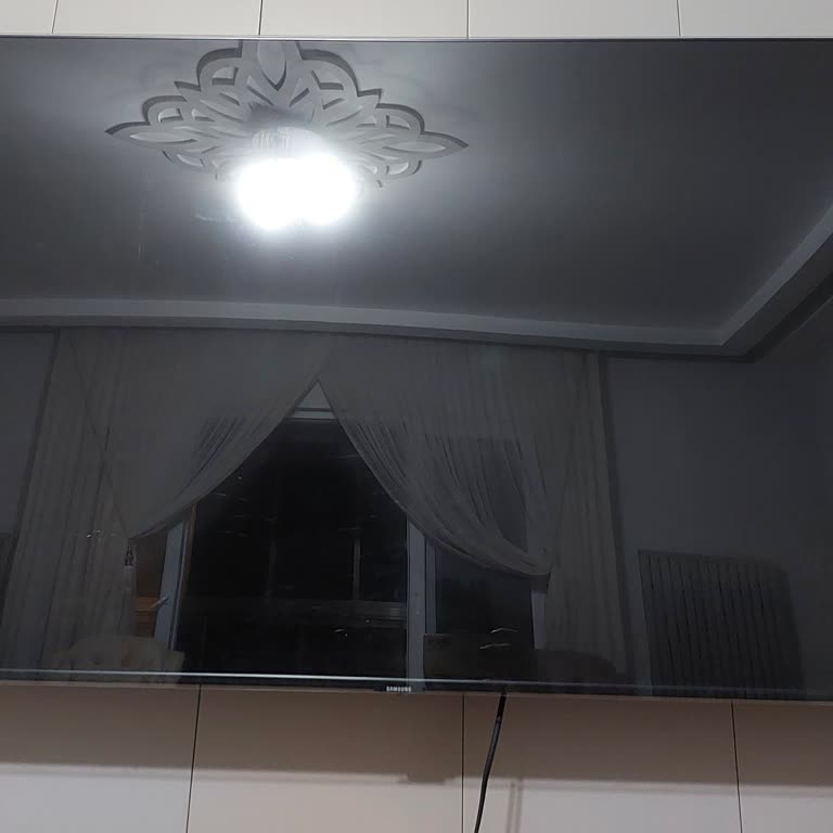 Samsung TV'de Panel Arızası Ve Servis Ücreti Şoku