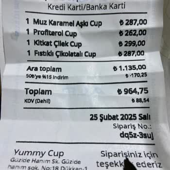 Yummy Cup İçinden Uzunca Bir Saç Çıktı