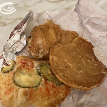 Küflü Ve Kötü Kokulu Hamburger Şoku