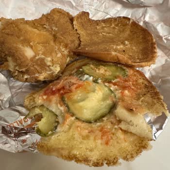 Küflü Ve Kötü Kokulu Hamburger Şoku