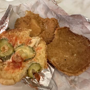 Küflü Ve Kötü Kokulu Hamburger Şoku