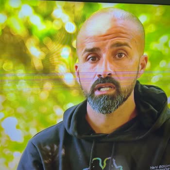 Beko Televizyon Ekranında Erken Dönemde Çizgiler Oluştu