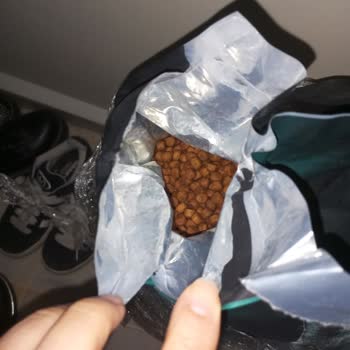 Bozuk Kedi Maması Ve İade Sorunu