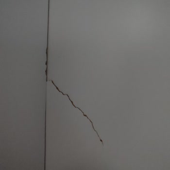 Kalitesiz Gardırop Parçaları Ve Hayal Kırıklığı