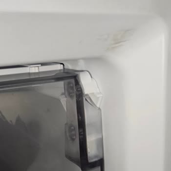 Arçelik Deepfreeze Kapakları Kırılıyor