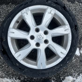 Lastik Üretim Hatası: Güvenlik Tehlikesi