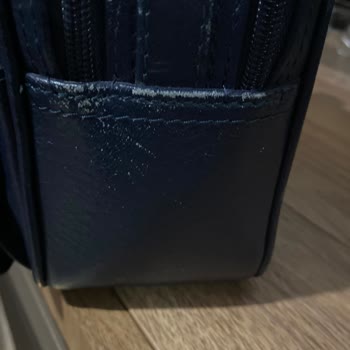 Hakiki Deri Çantada Beklenmedik Soyulma Sorunu