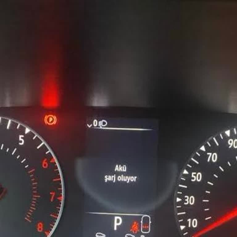 Renault Clio'da Akü Şarj Uyarısı Ve Çözüm Arayışı