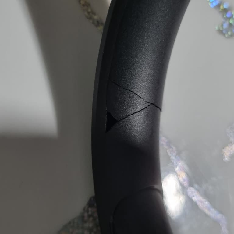 JBL Kulaklıkta Beklenmedik Kırılma Ve Servis Sorunu