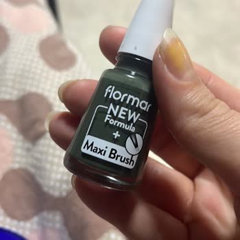 Flormar Oje Sonrası Tırnaklarda Kalıcı Lekeler