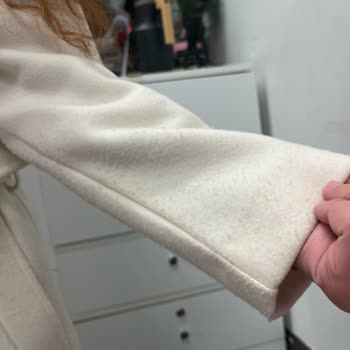 Stradivarius'tan Aldığım Kabanın Kalitesizliği