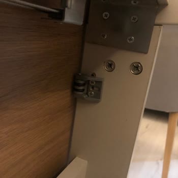 Kelebek Mobilya: Hayal Kırıklığı Ve Tasarım Hatası