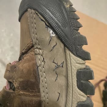 Keen Kısa Sürede Aşınan Botlar İçin Çözüm Bekliyorum