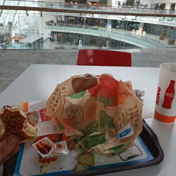 Ankara YHT Garı'ndaki Burger King Deneyimi Hayal Kırıklığı Yarattı