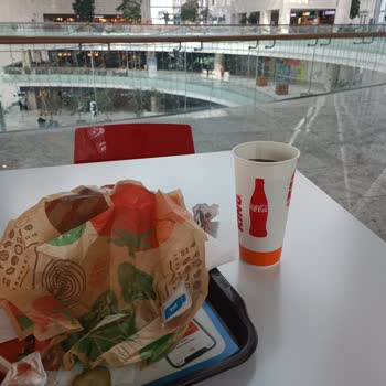 Ankara YHT Garı'ndaki Burger King Deneyimi Hayal Kırıklığı Yarattı