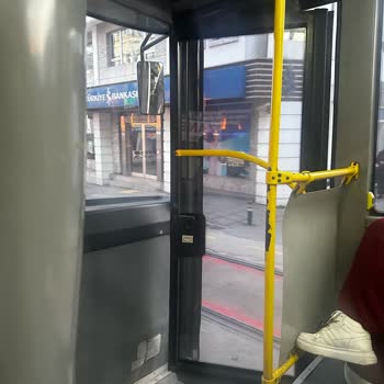 16İ Otobüsünde Güvenlik Sorunları Ve Zamanında Kalkış Problemi