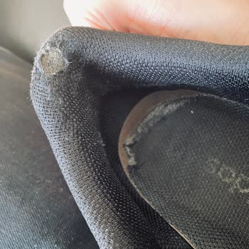 Adidas Ayakkabılarında Sürekli Yırtılma Sorunu