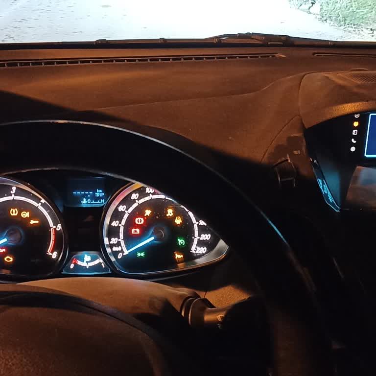 Ford Courier 2015 Gösterge Panosu Sorunu