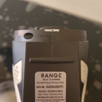 BİM'den Alınan Süpürge Hayal Kırıklığı Yarattı