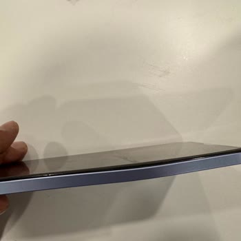 Realme 12 Telefon Kasası Neden Yamuldu?