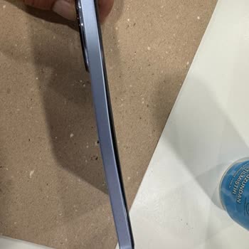 Realme 12 Telefon Kasası Neden Yamuldu?