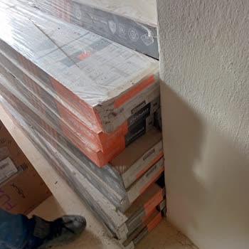 Ezilmiş Ve Kırık Parkeler İçin Çözüm Arayışı