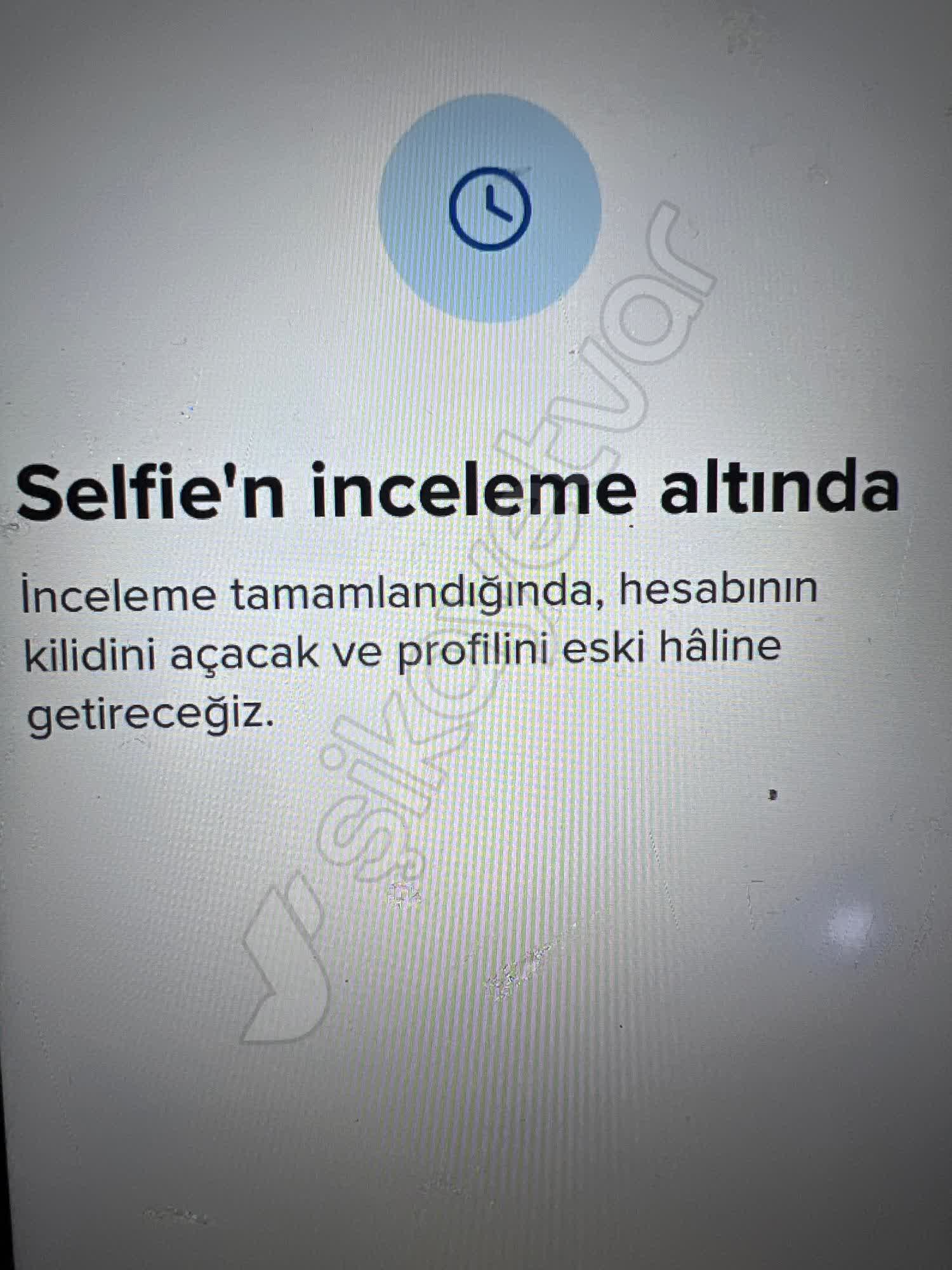tinderda-uzayan-selfie-