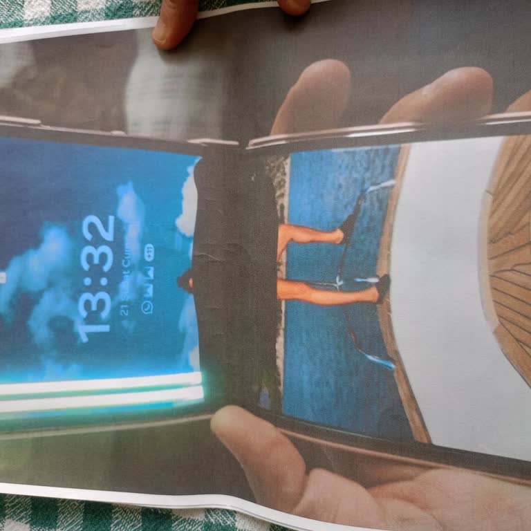 Samsung Z Flip 4: Ekran Sorunlarıyla Başım Dertte!