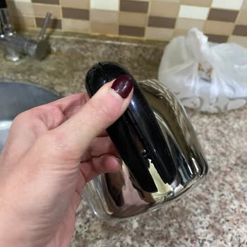 Korkmaz Çaykolik Çaycı Sürekli Su Akıtıyor